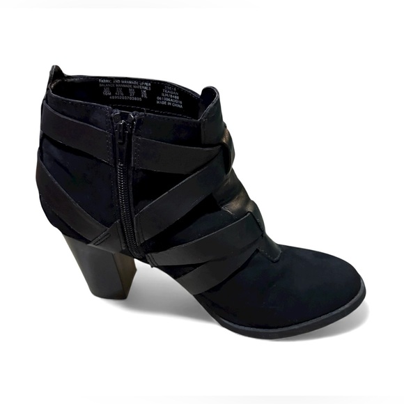 Metaphor  Women’s Teagan Crisscross Strap Ankle Boots - Picture 2 of 8